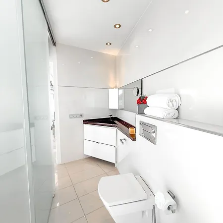 Penthouse En Con Vistas Al Club Nautico Moraira
